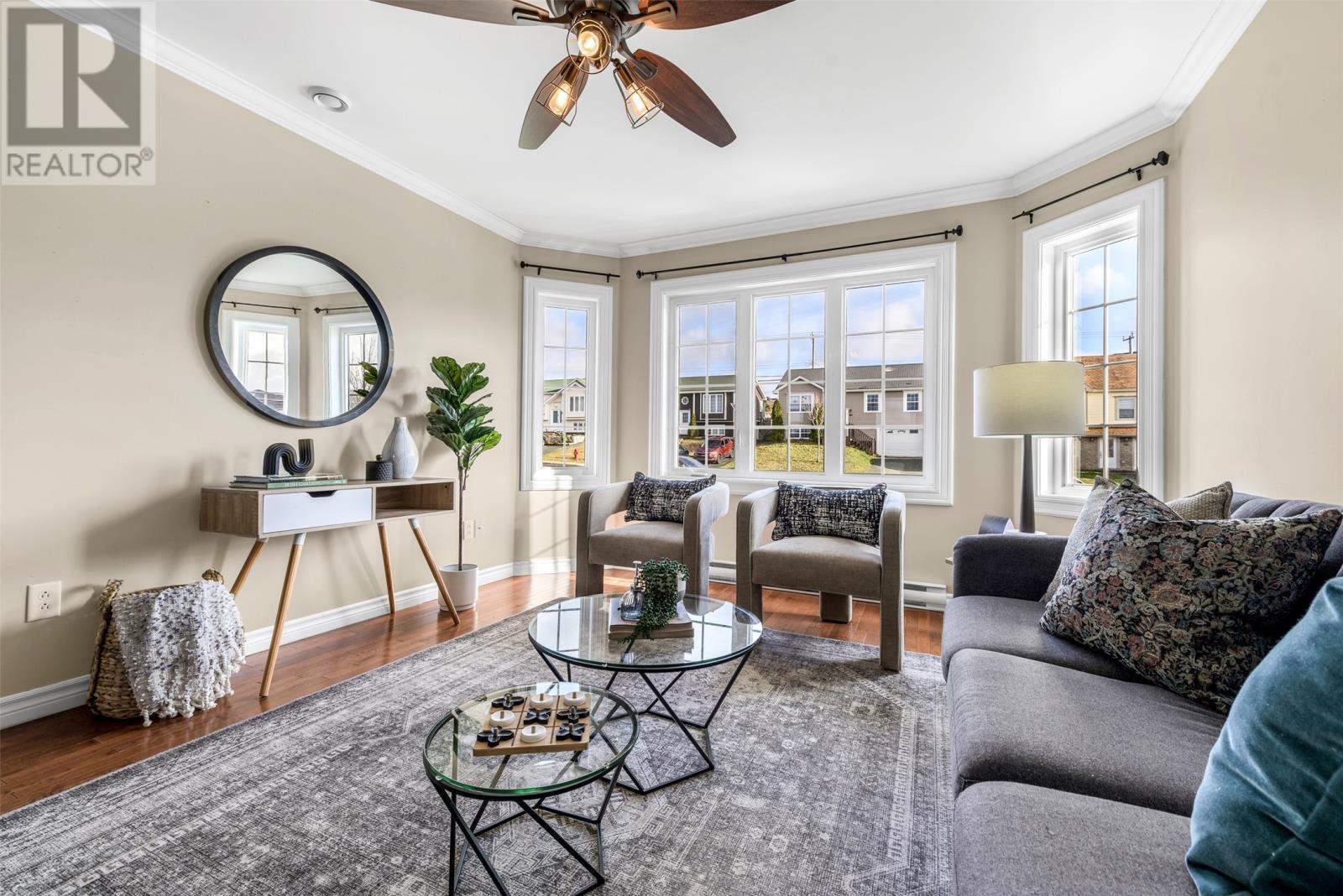 72 Brougham Drive, Paradise, NL - Indoor Photo Showing Living Room
