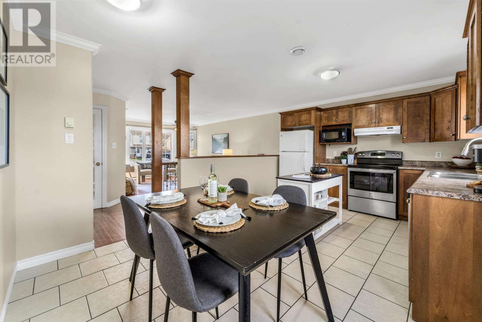 72 Brougham Drive, Paradise, NL - Indoor