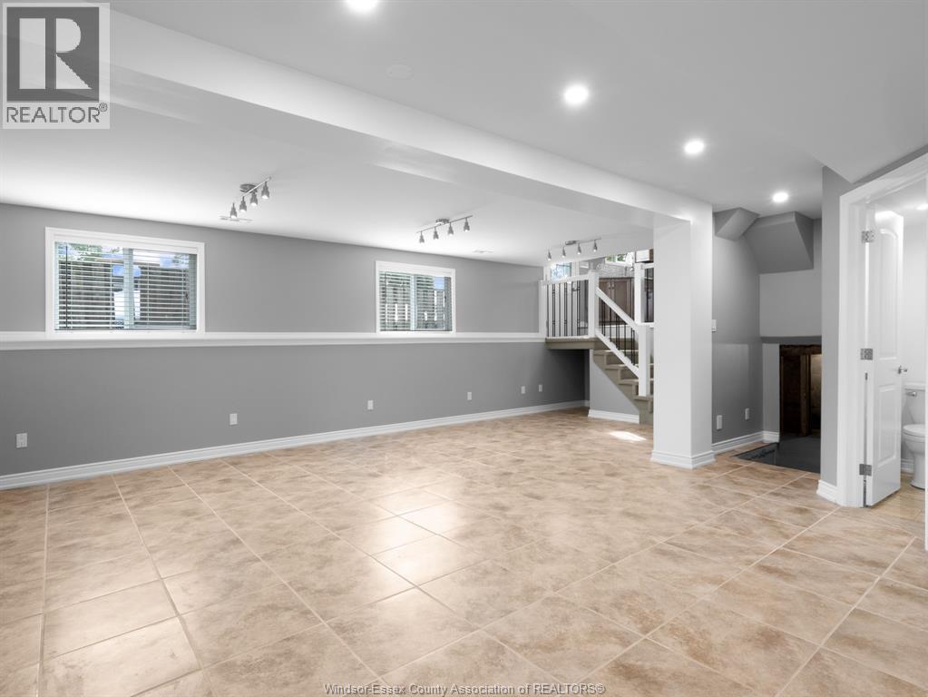 234 Renaud Line, Lakeshore, ON - Indoor Photo Showing Other Room