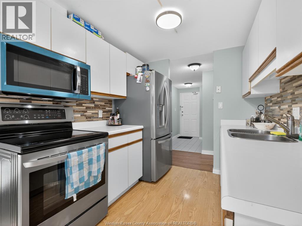 1905 Normandy Street Unit# 104, Lasalle, ON - Indoor Photo Showing Kitchen