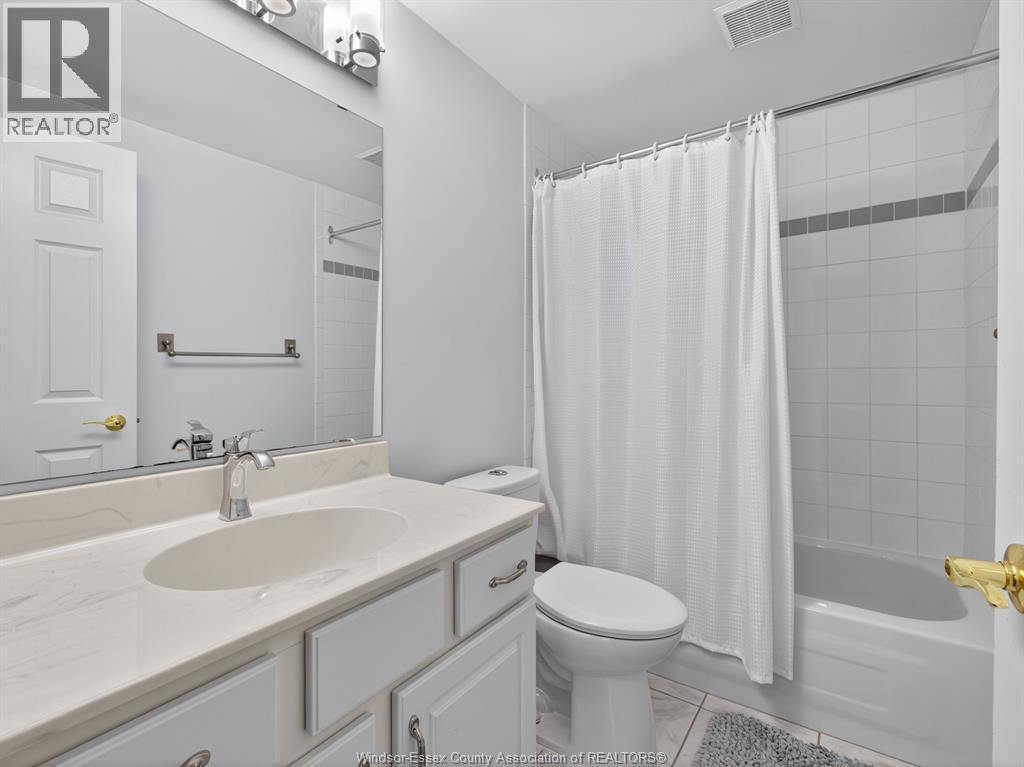 1905 Normandy Street Unit# 104, Lasalle, ON - Indoor Photo Showing Bathroom