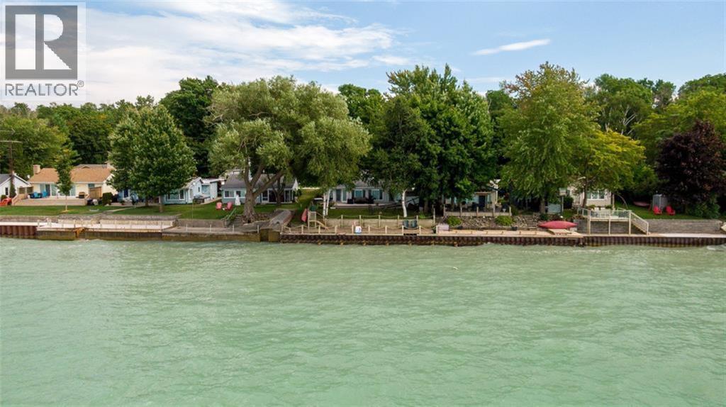 5325 Broadview Avenue, Lambton Shores, ON