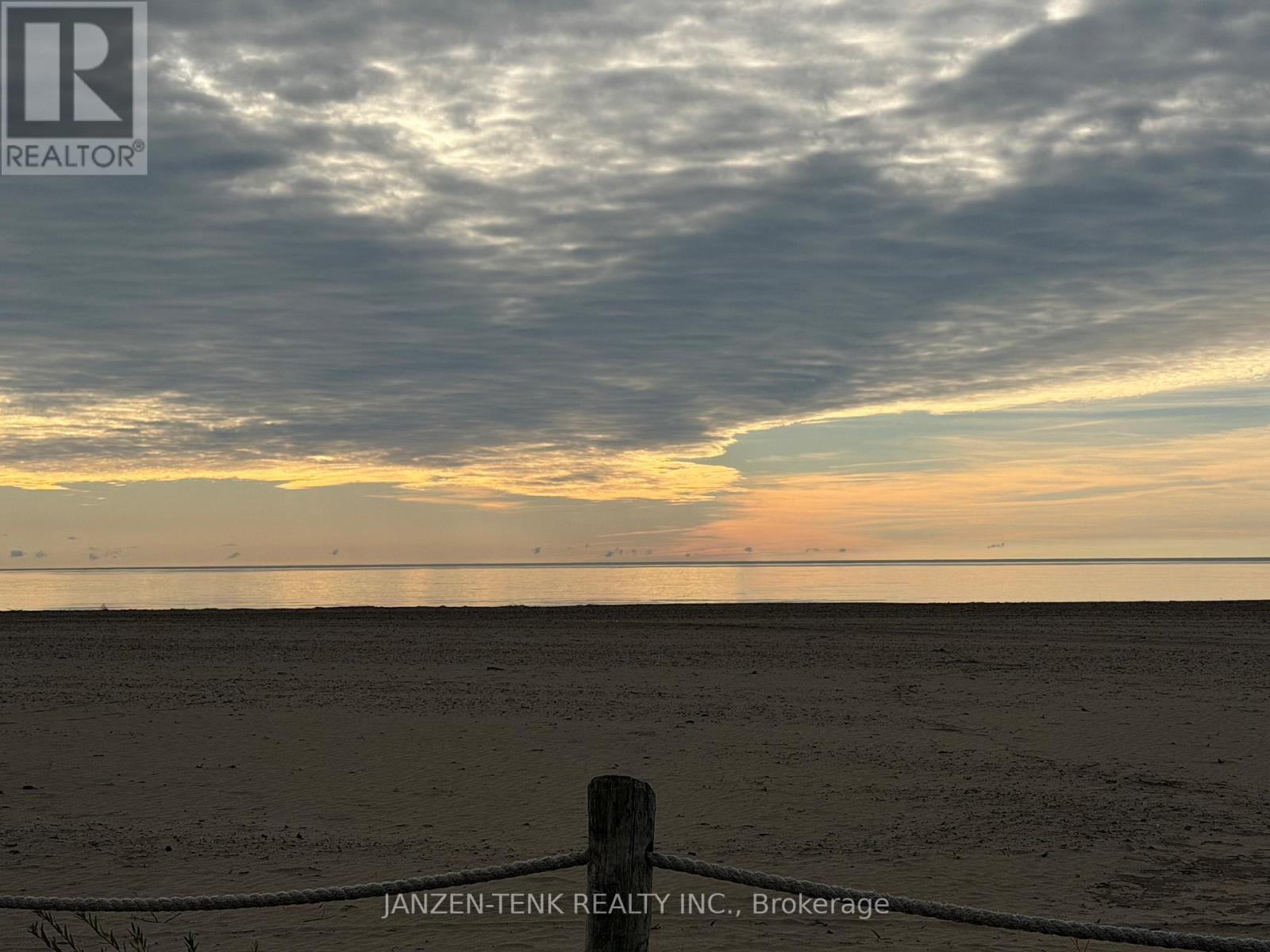 8 Charles Court, Bayham (Port Burwell), ON - Outdoor With View