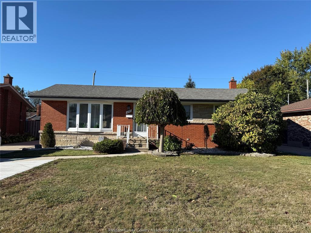 4143 Mount Royal, Windsor, ON - Outdoor