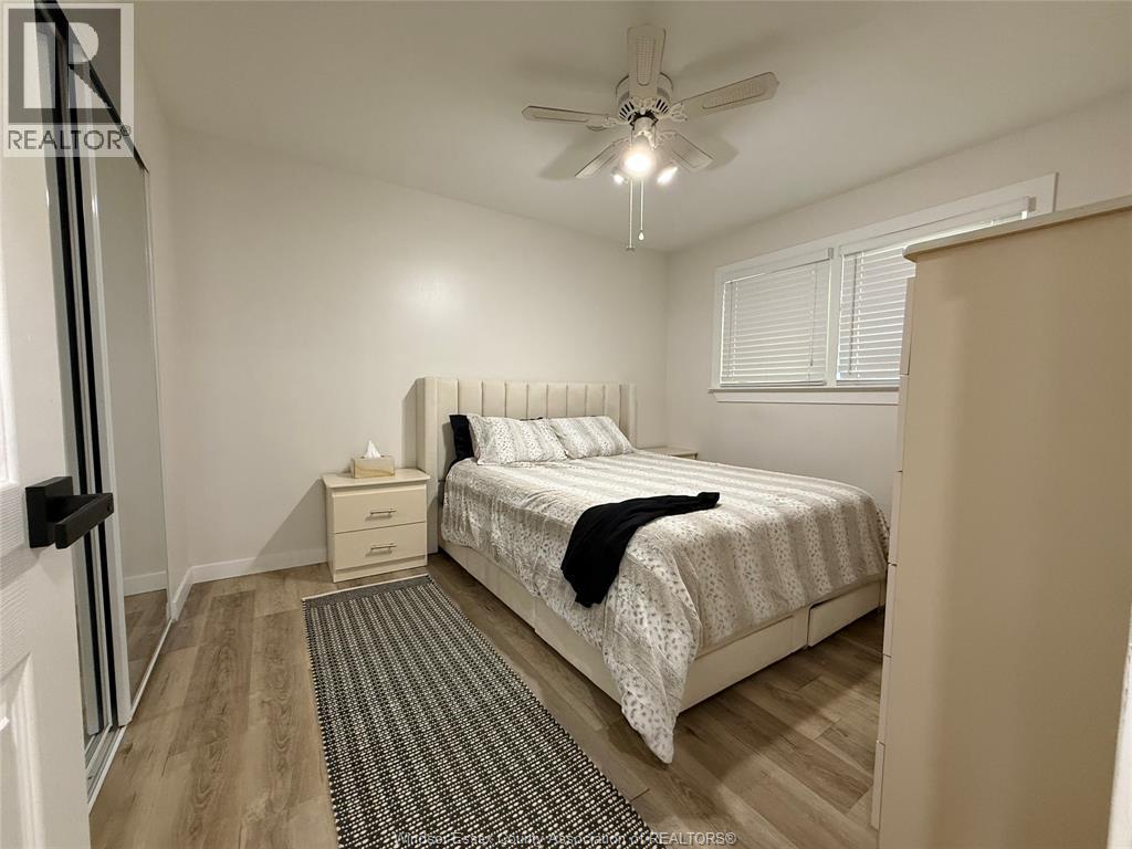 4143 Mount Royal, Windsor, ON - Indoor Photo Showing Bedroom