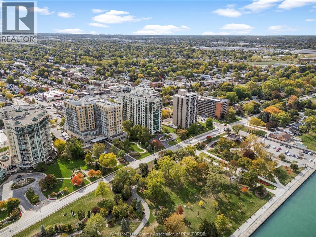 4789 Riverside Drive Unit# 304, Windsor, ON - Outdoor With View
