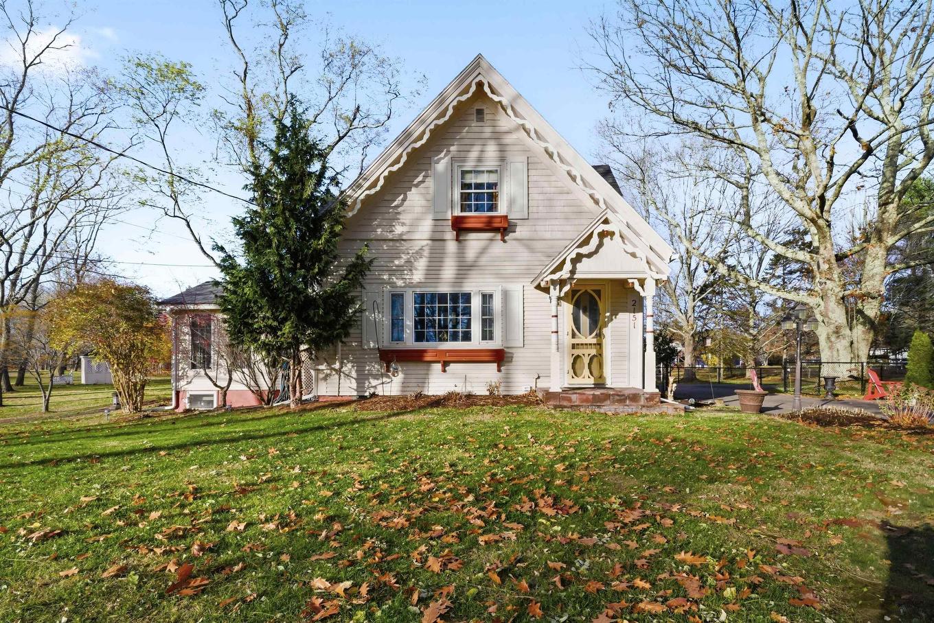 2151 1 Highway, Auburn, NS