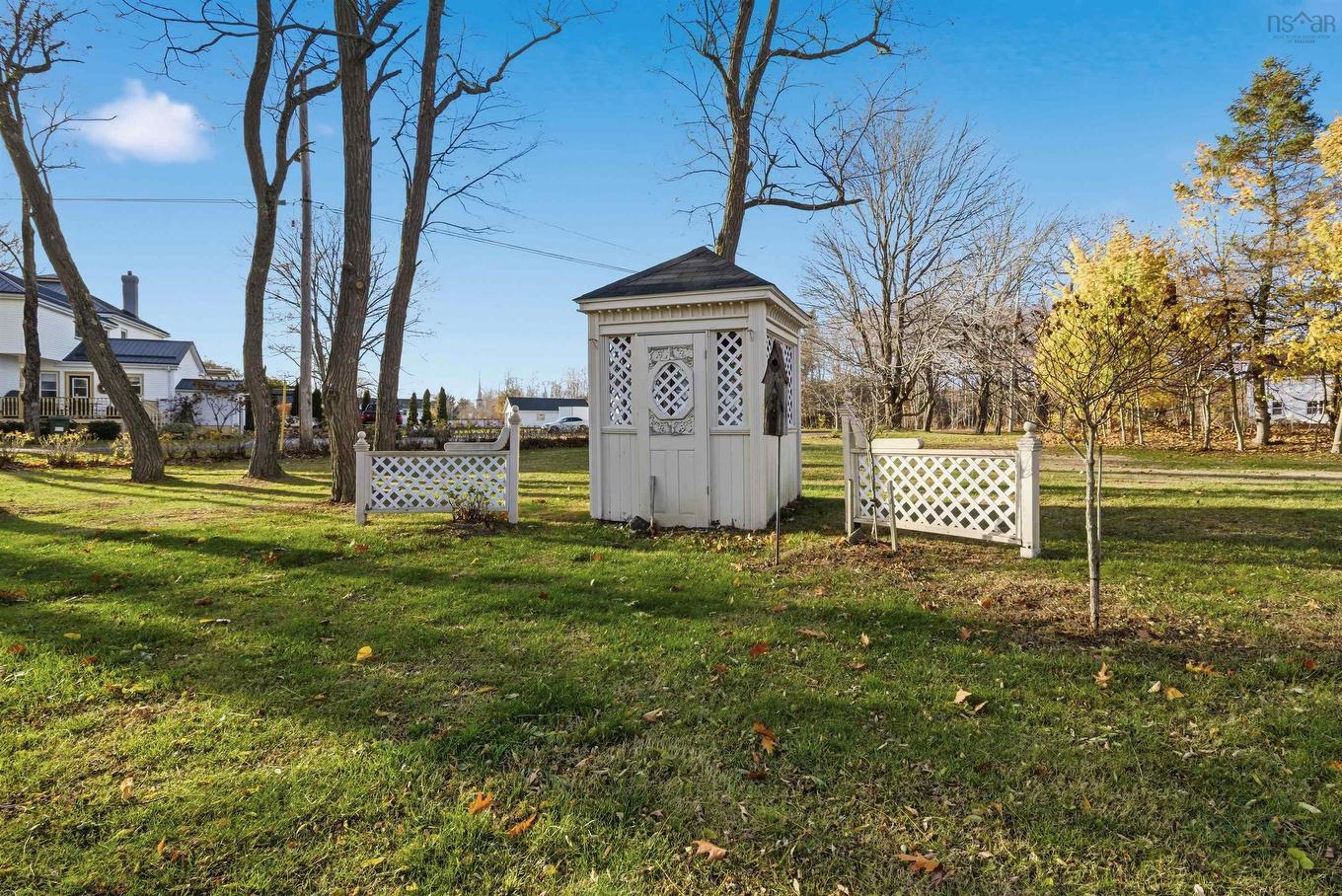 2151 1 Highway, Auburn, NS