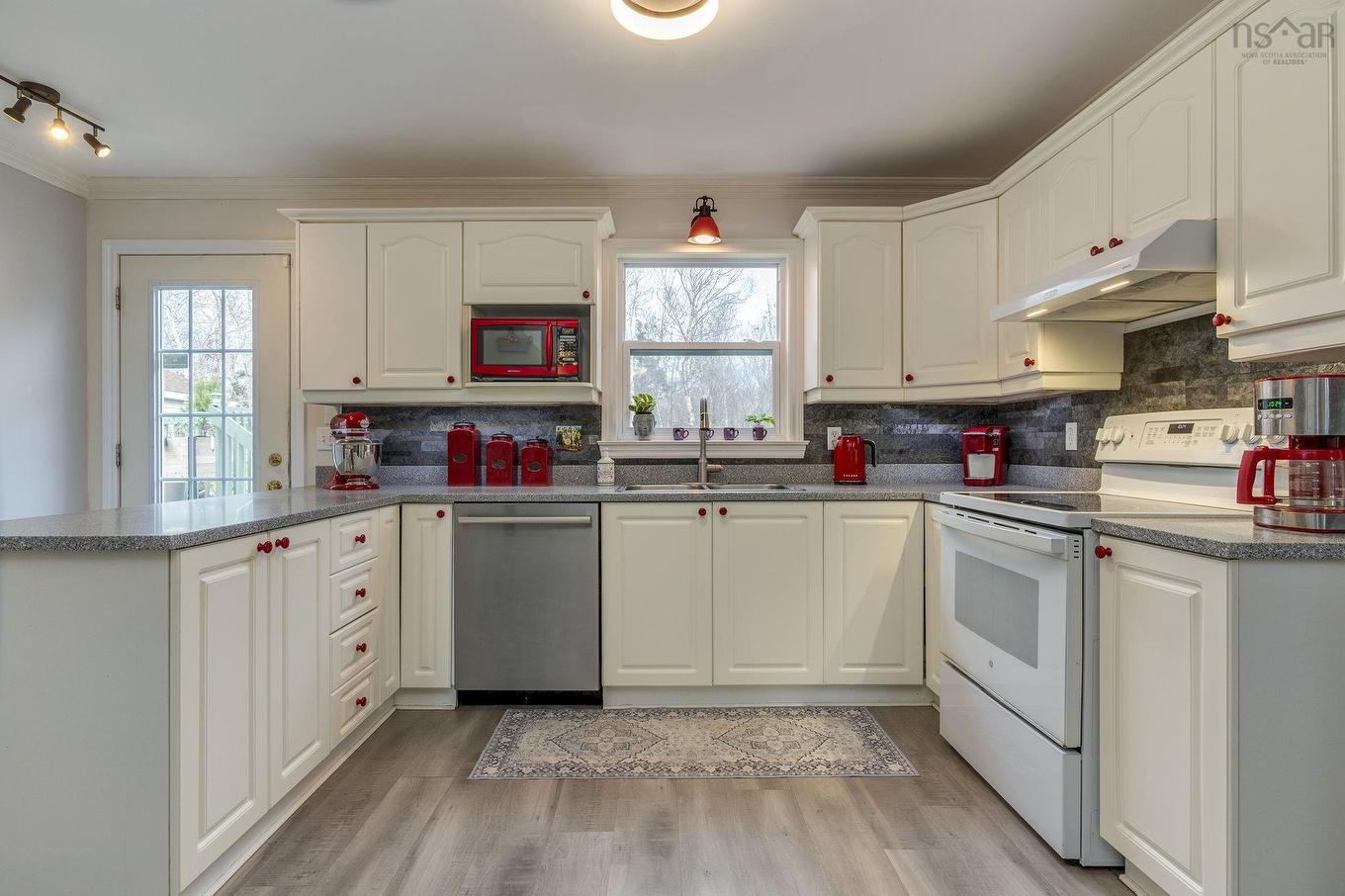 107 Lancaster Drive, Dartmouth, NS