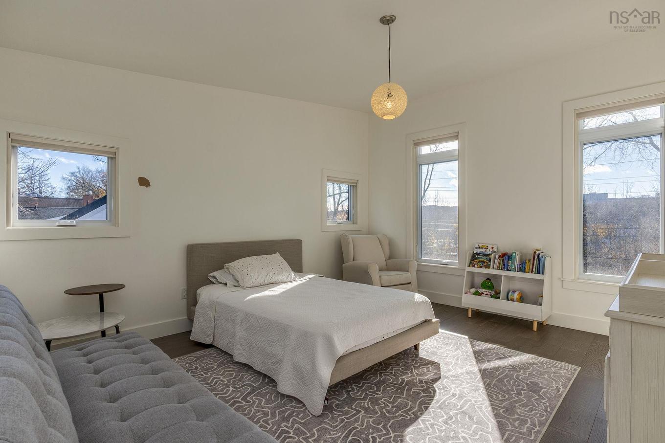 2405 Roosevelt Drive, Halifax, NS