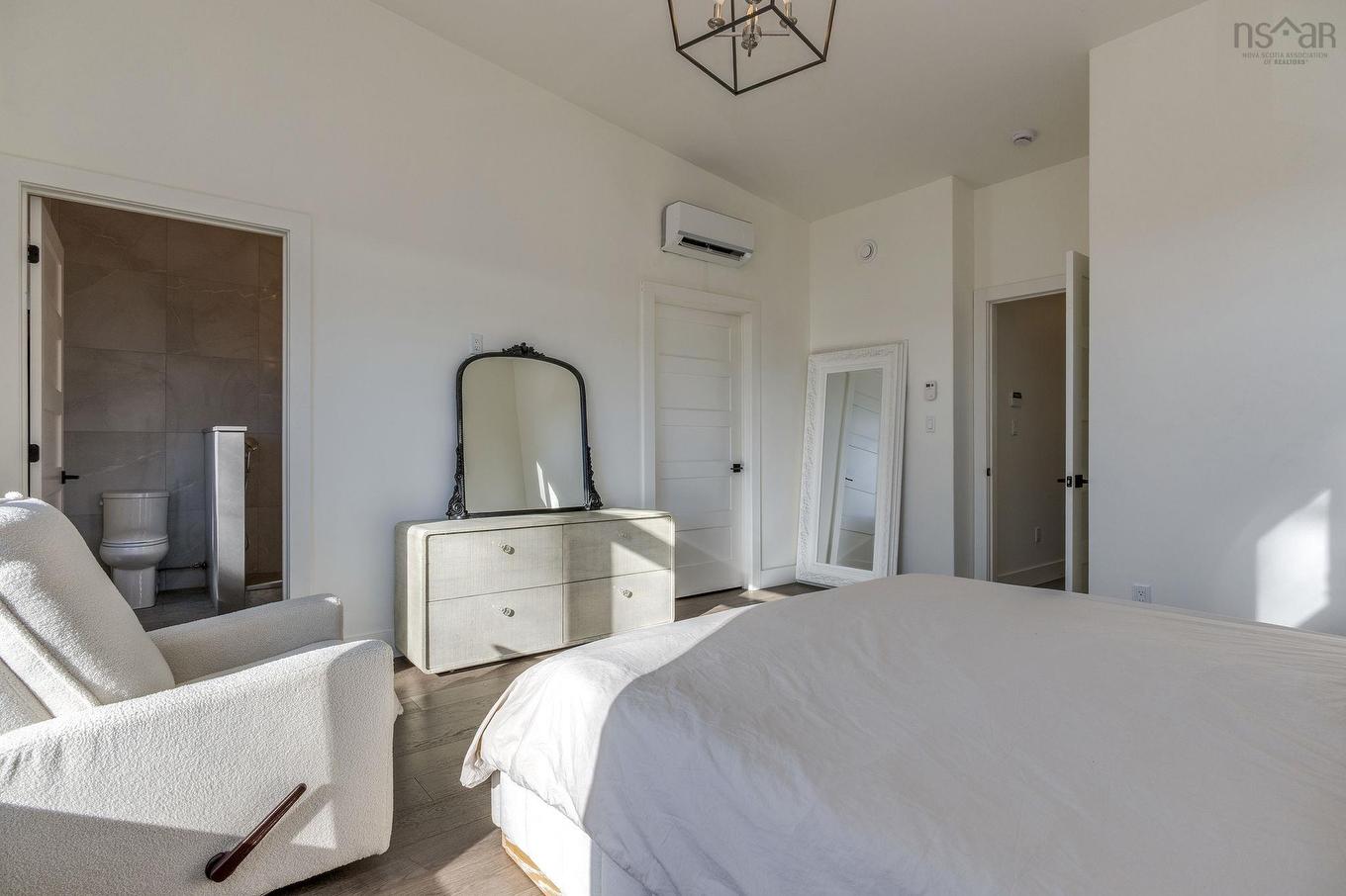 2405 Roosevelt Drive, Halifax, NS