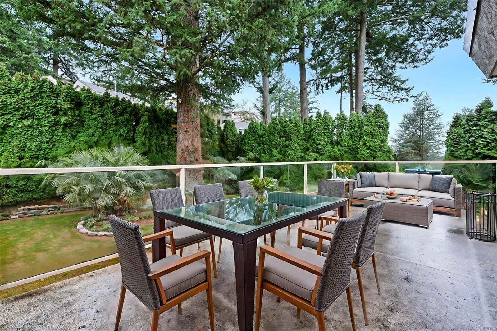 4335 Emily Carr Dr, Saanich, BC