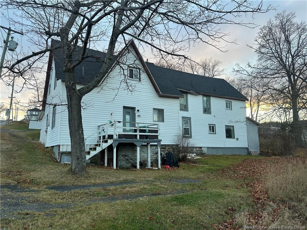 122 Renfrew St, Dalhousie, NB