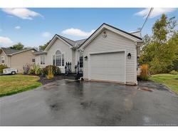 52 Frederic Dieppe, NB E1A 7H9