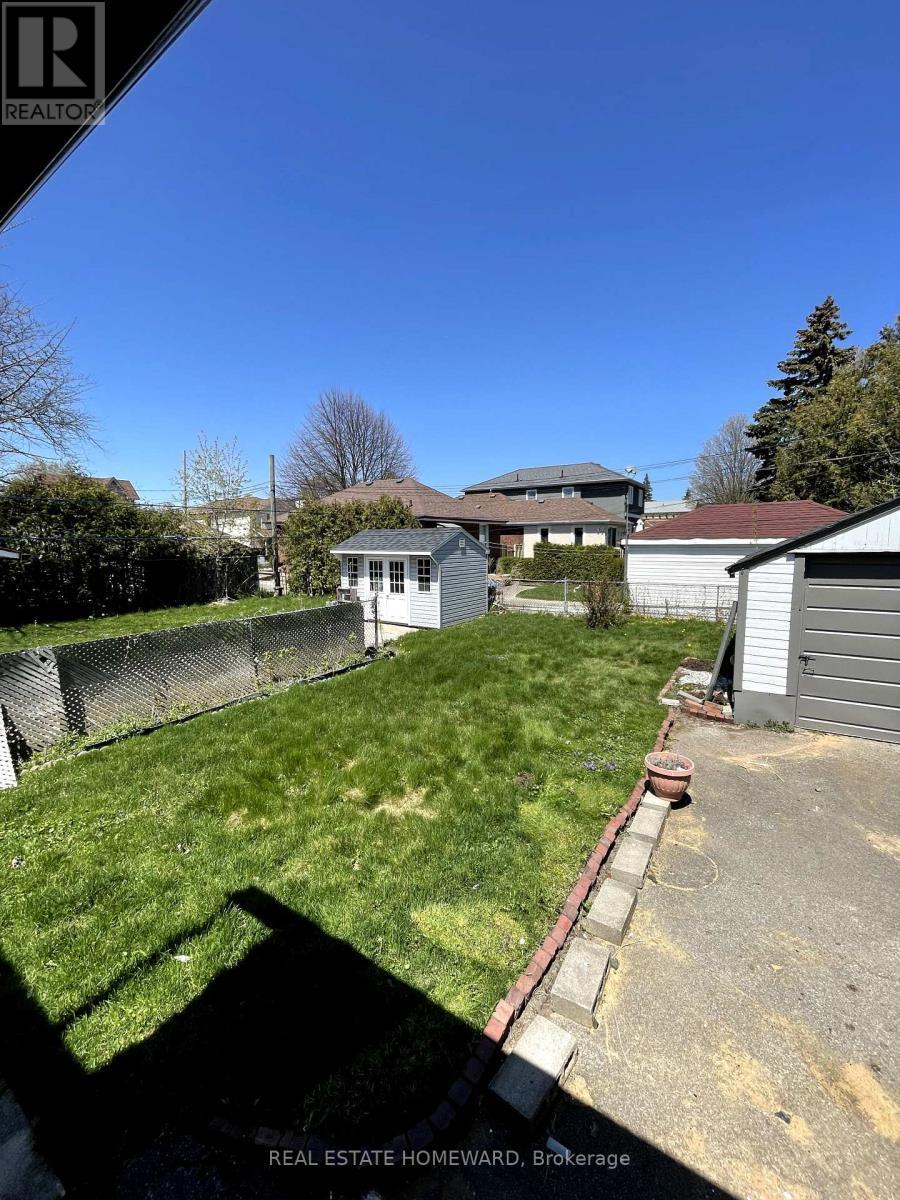 322 Cosburn Avenue, Toronto, ON - Outdoor