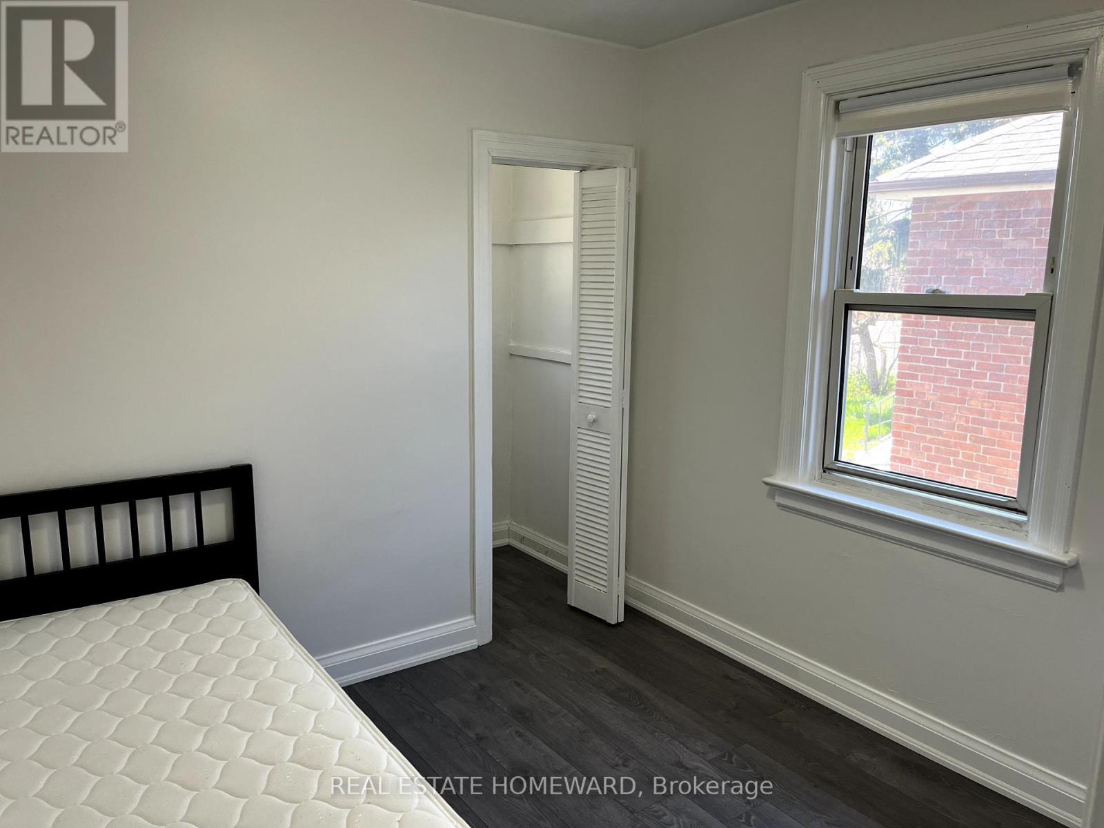 322 Cosburn Avenue, Toronto, ON - Indoor Photo Showing Bedroom