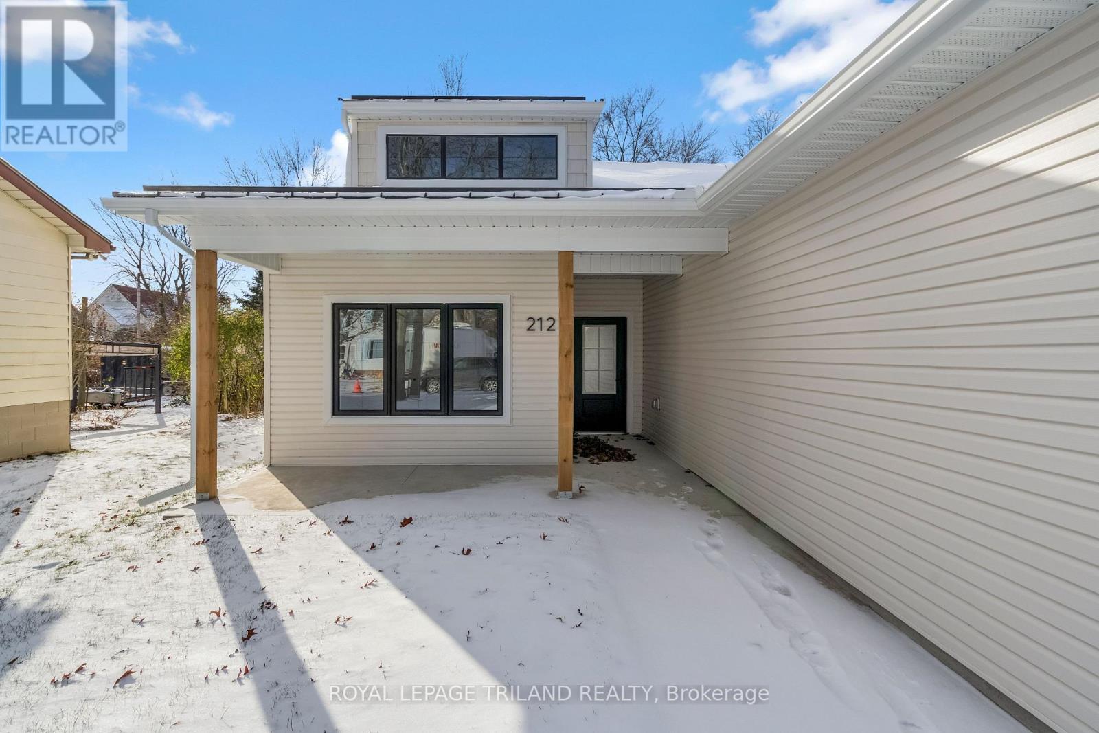 212 Nancy Street, Dutton/Dunwich (Dutton), ON - Outdoor With Exterior