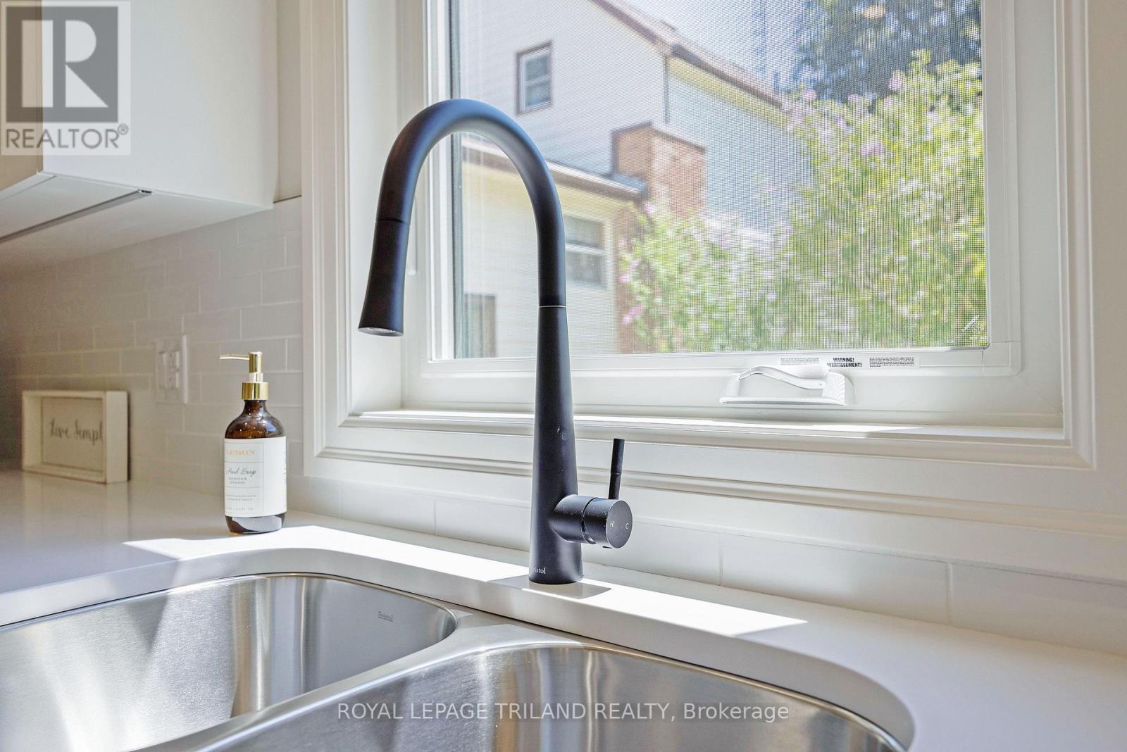 212 Nancy Street, Dutton/Dunwich (Dutton), ON - Indoor