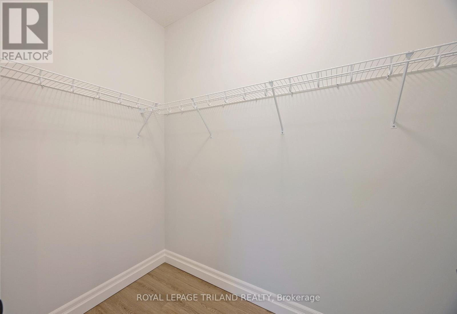 212 Nancy Street, Dutton/Dunwich (Dutton), ON - Indoor With Storage