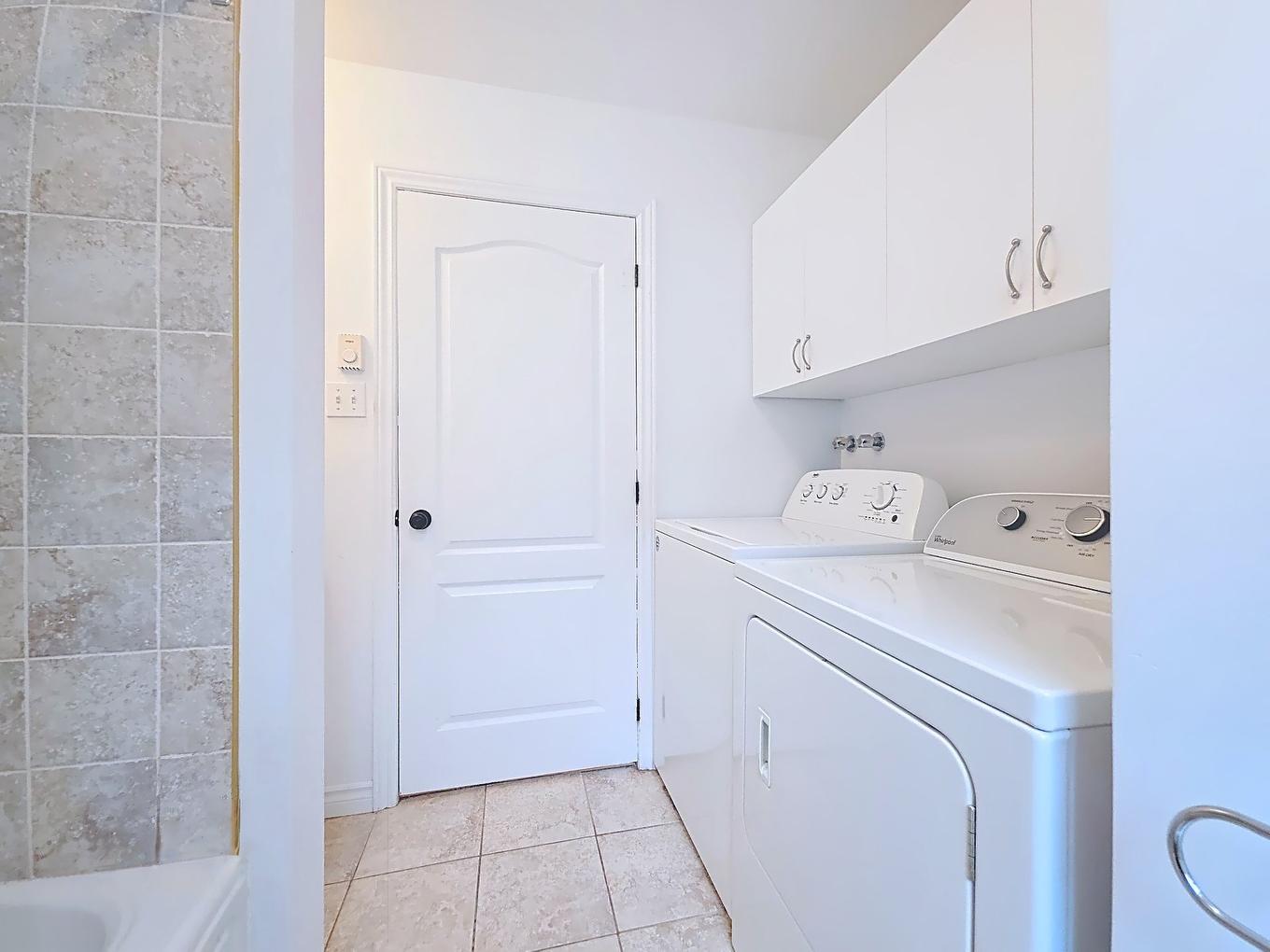 Bathroom - 687 Rue Wodon, Joliette, QC - Indoor Photo Showing Laundry Room