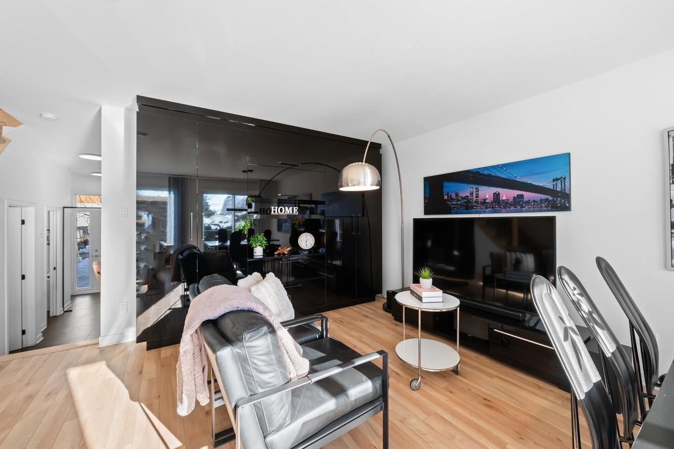 Living room - 13664 Rue Du Charretier, Mirabel, QC - Indoor