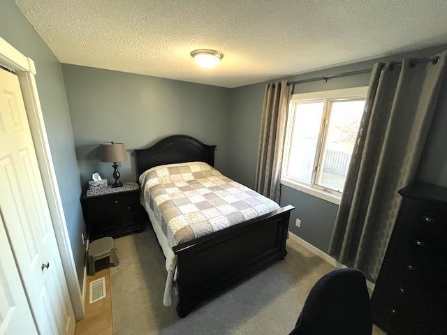 369-371 Shuniah Street, Thunder Bay, ON - Indoor Photo Showing Bedroom