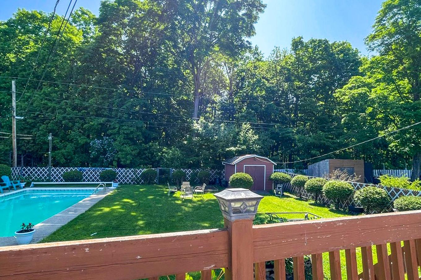 Backyard - 29 Rue Davidson, Grenville, QC - Outdoor