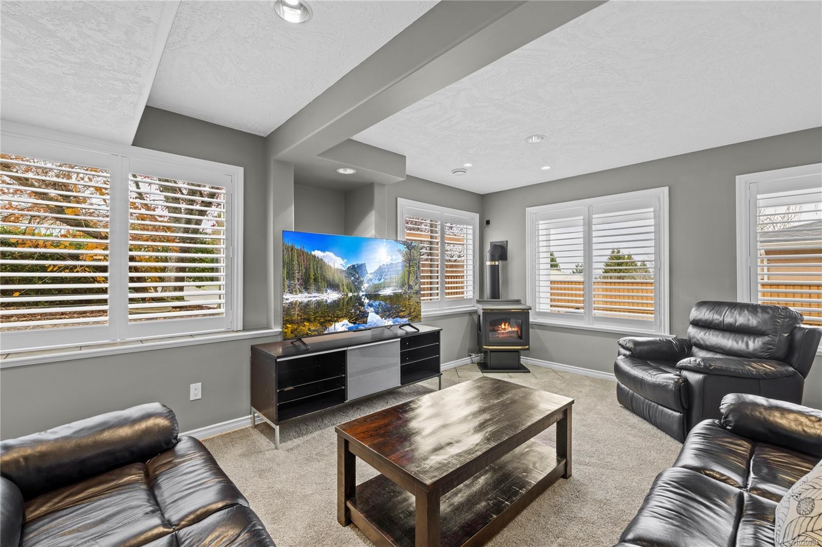 5670 Malibu Terr, Nanaimo, BC