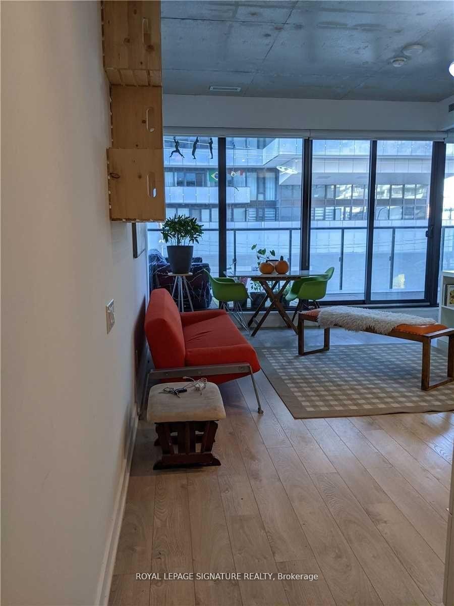 201-185 Roehampton Avenue, Toronto, ON - Indoor