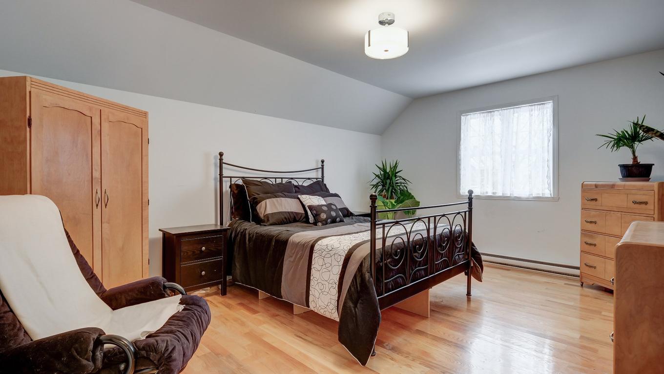 Chambre à coucher principale - 1303 Rue Adrien-Brien, Chambly, QC - Indoor Photo Showing Bedroom