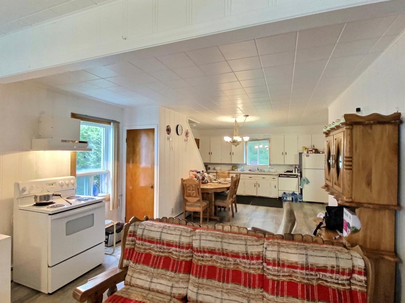 Overall view - 275 14E Rue E., East Broughton, QC - Indoor Photo Showing Kitchen