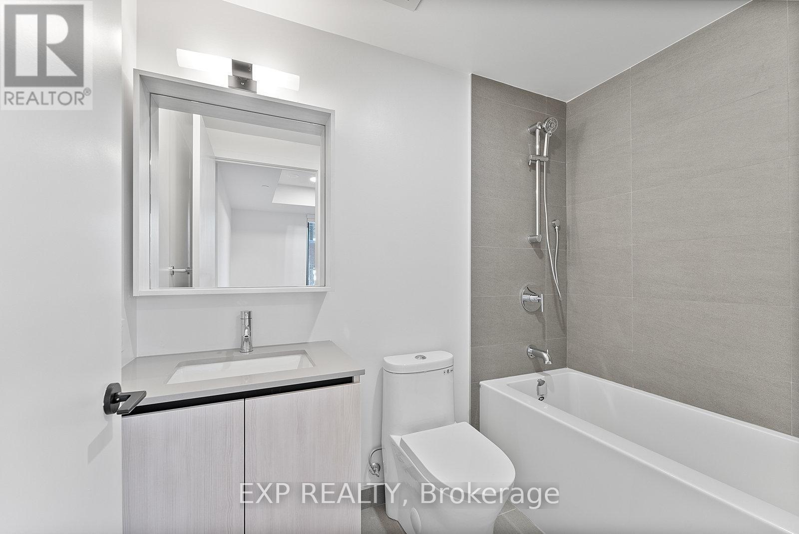 613 - 35 Parliament Street, Toronto, ON - Indoor Photo Showing Bathroom