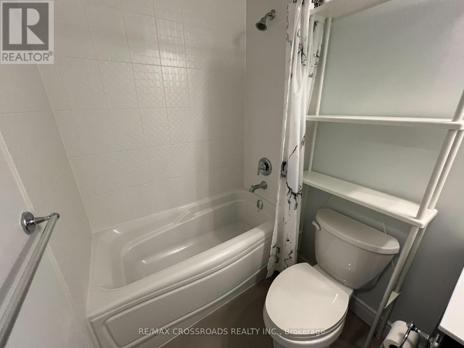 502 - 38 Cedarland Drive, Markham, ON - Indoor Photo Showing Bathroom