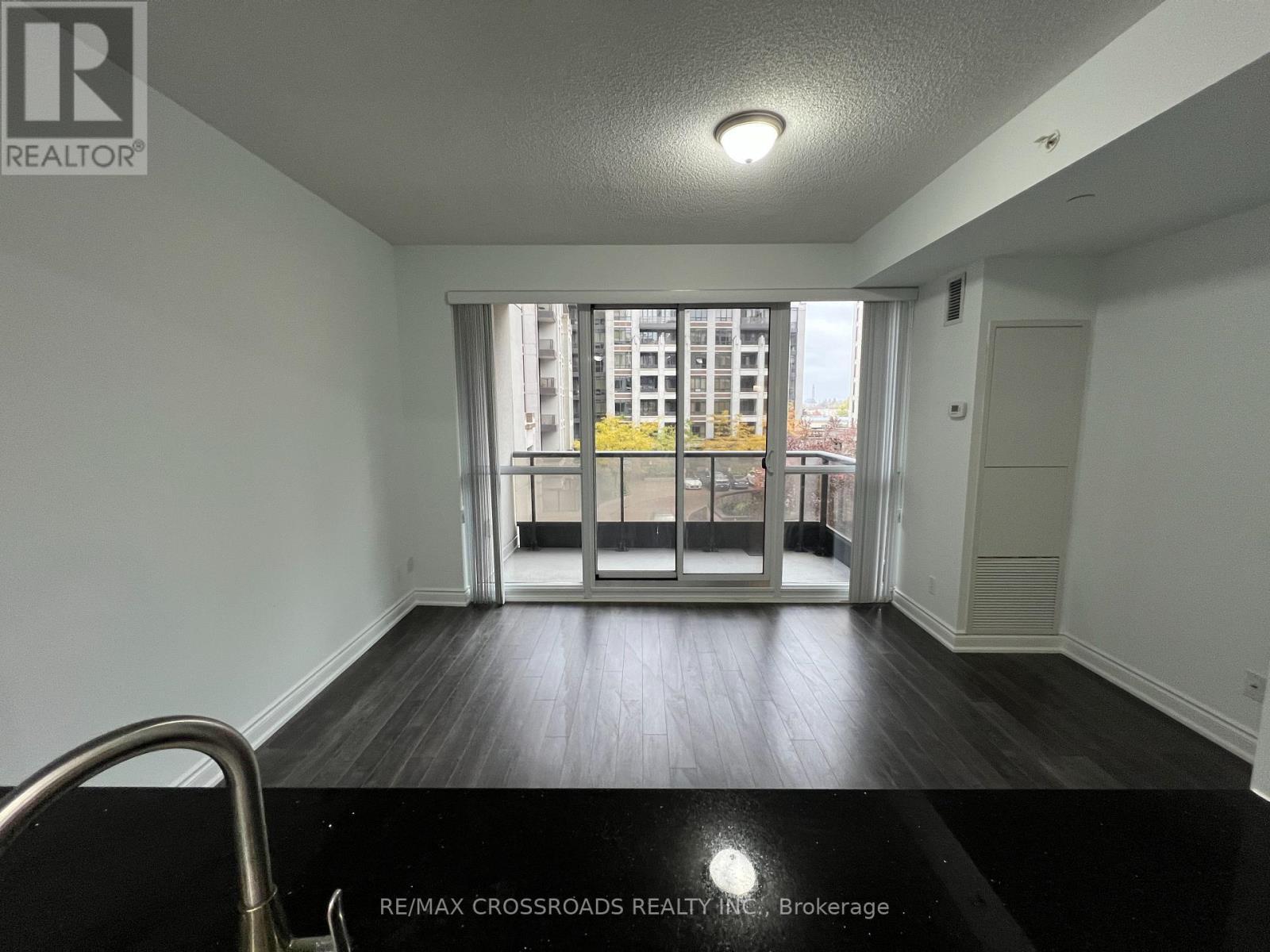 502 - 38 Cedarland Drive, Markham, ON - Indoor Photo Showing Other Room