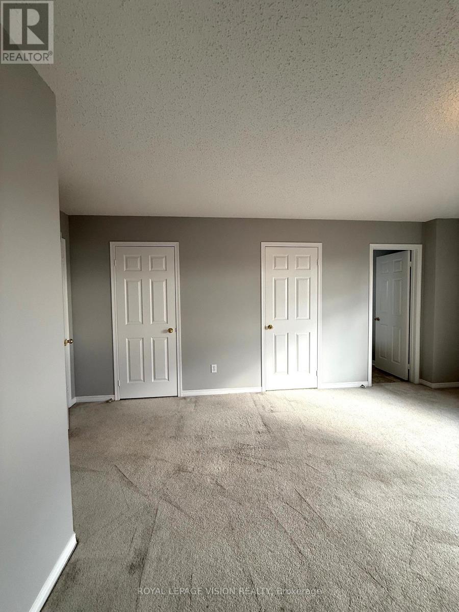 594 Flagstone Court, Oshawa, ON - Indoor Photo Showing Other Room