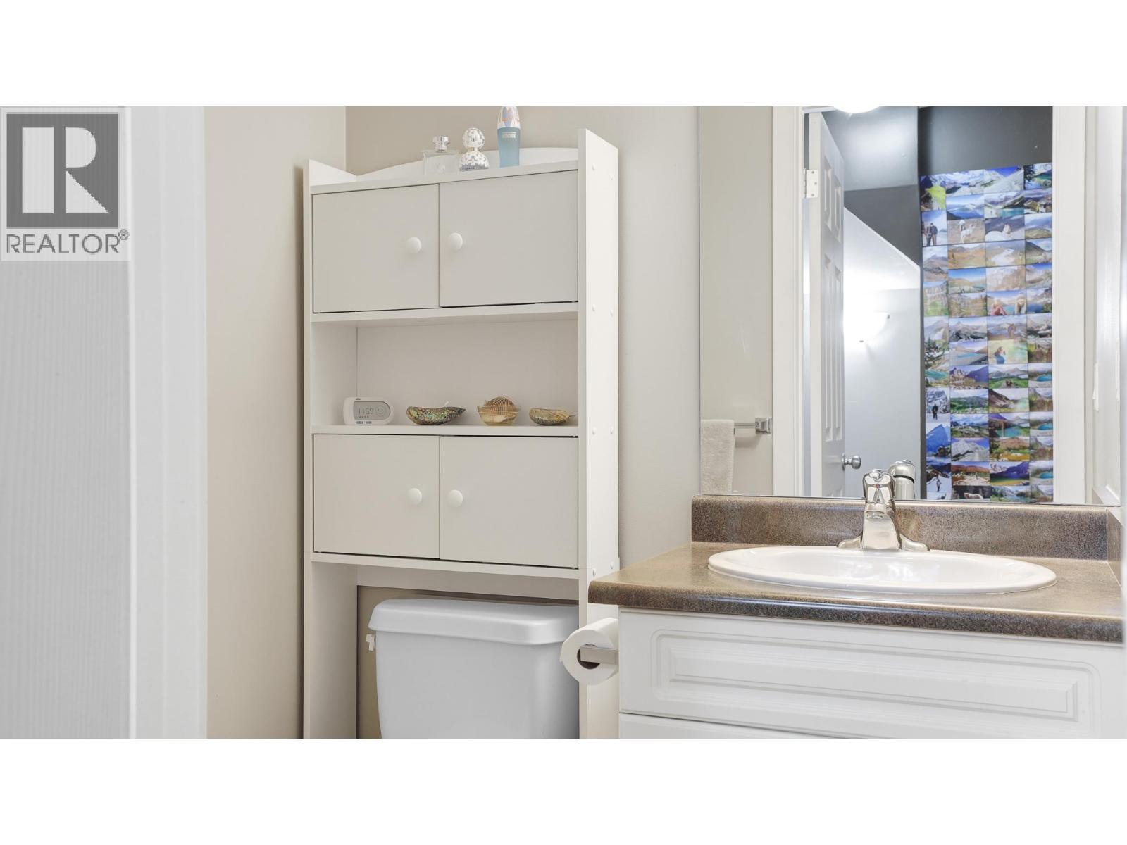 200 Black Forest Trail Unit# 501, Invermere, BC - Indoor Photo Showing Bathroom