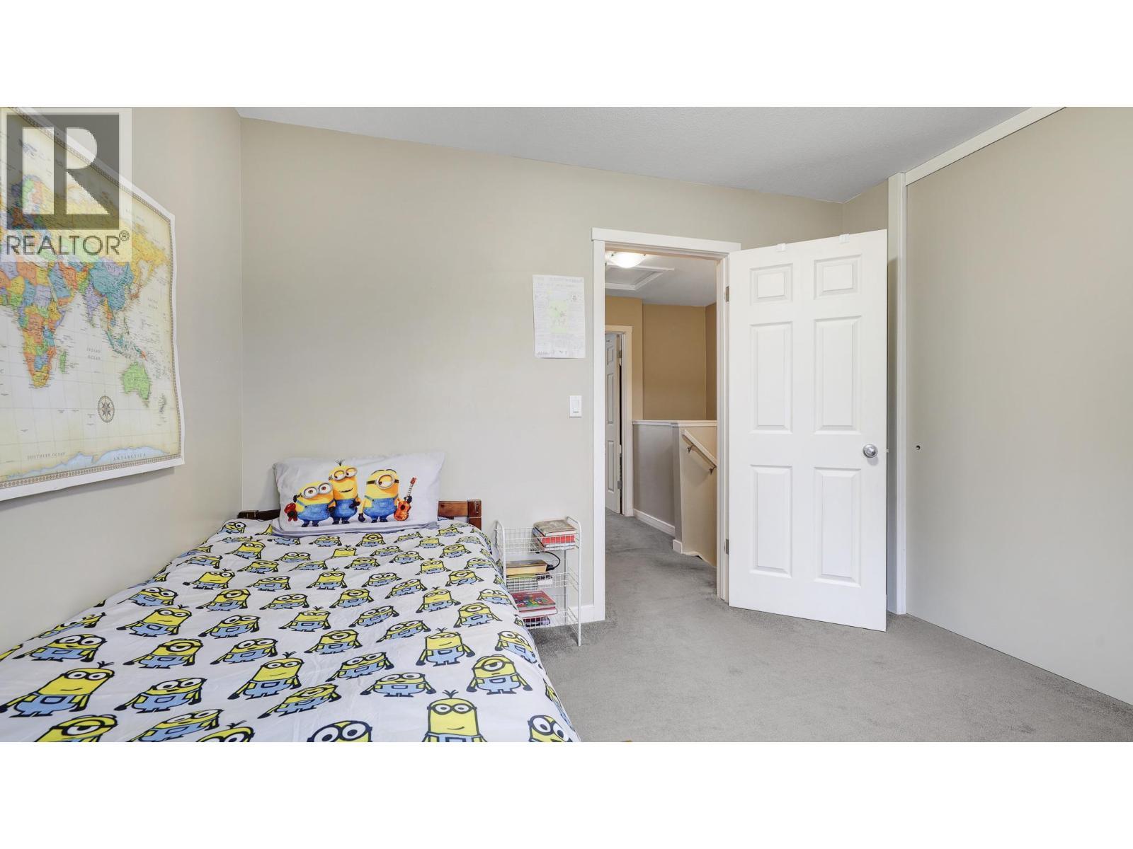 200 Black Forest Trail Unit# 501, Invermere, BC - Indoor Photo Showing Bedroom