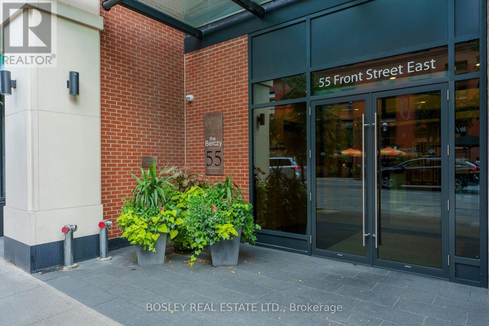 Ph1203 - 55 Front Street E, Toronto, ON - Outdoor