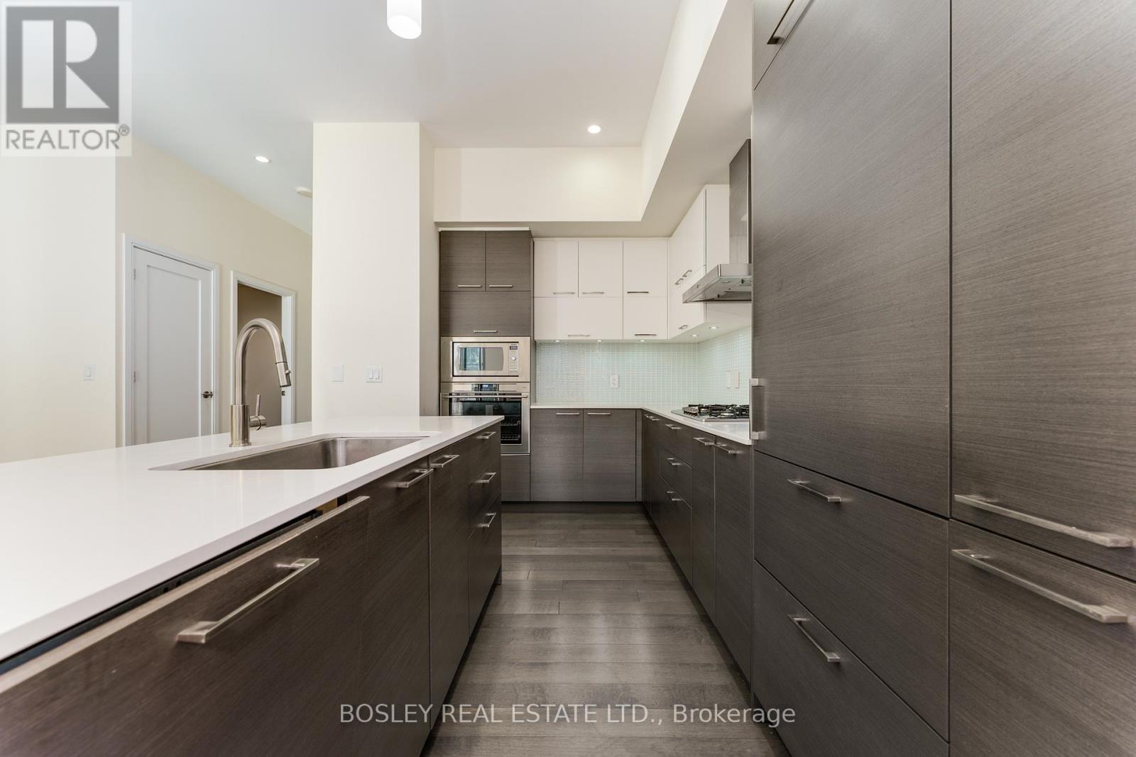 Ph1203 - 55 Front Street E, Toronto, ON - Indoor Photo Showing Kitchen With Upgraded Kitchen