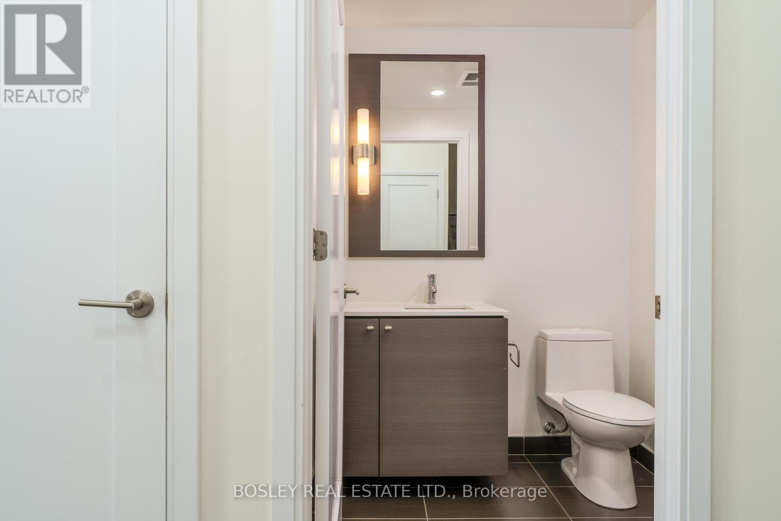 Ph1203 - 55 Front Street E, Toronto, ON - Indoor Photo Showing Bathroom