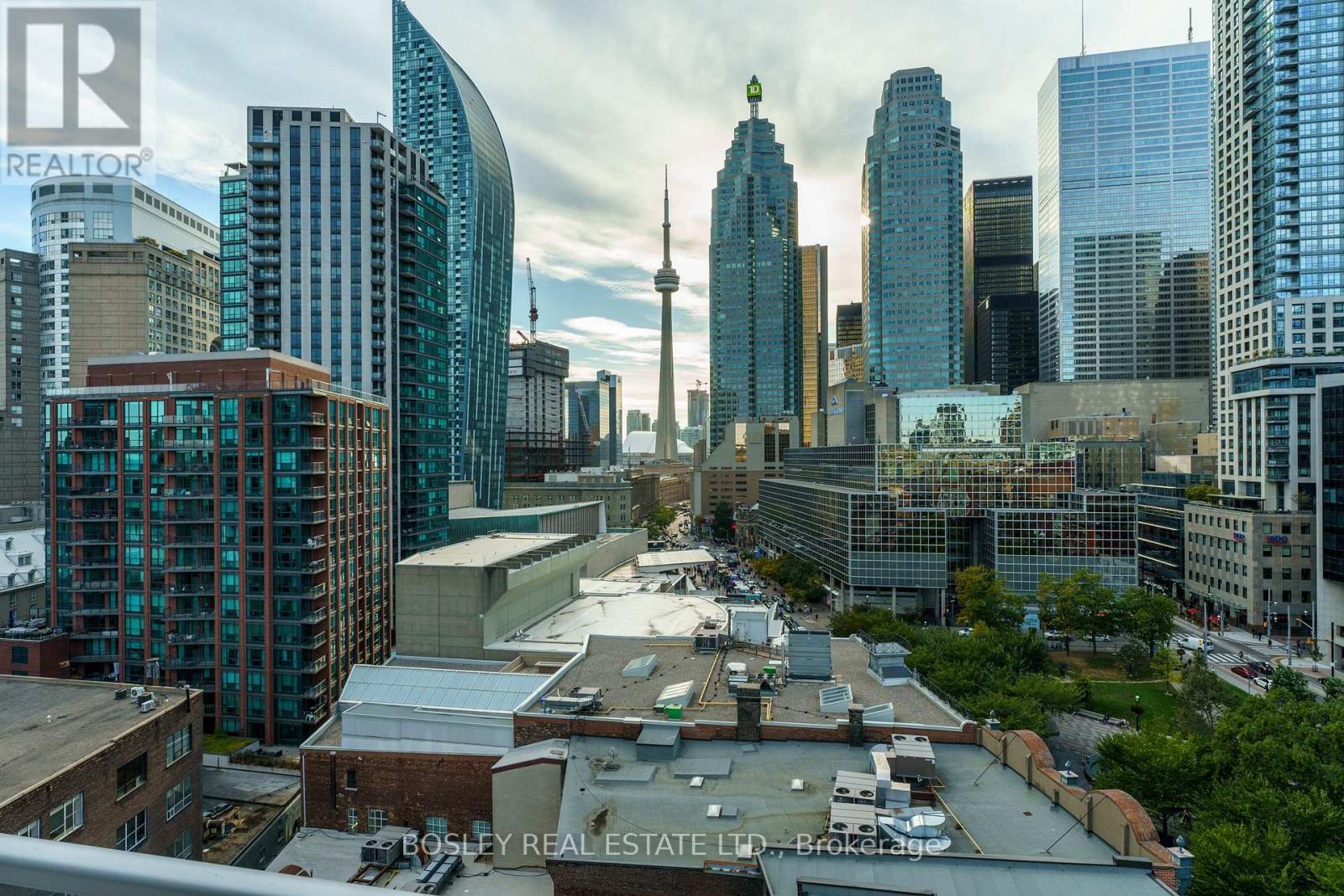 Ph1203 - 55 Front Street E, Toronto, ON - Outdoor With Facade