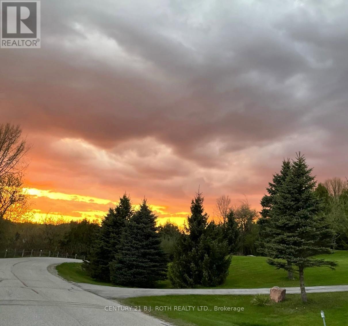 30 Tecumseth Heights Drive, New Tecumseth, ON - Outdoor With View