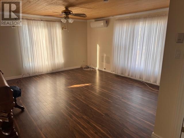 34 Legion Road, Eastport, NL - Indoor Photo Showing Other Room