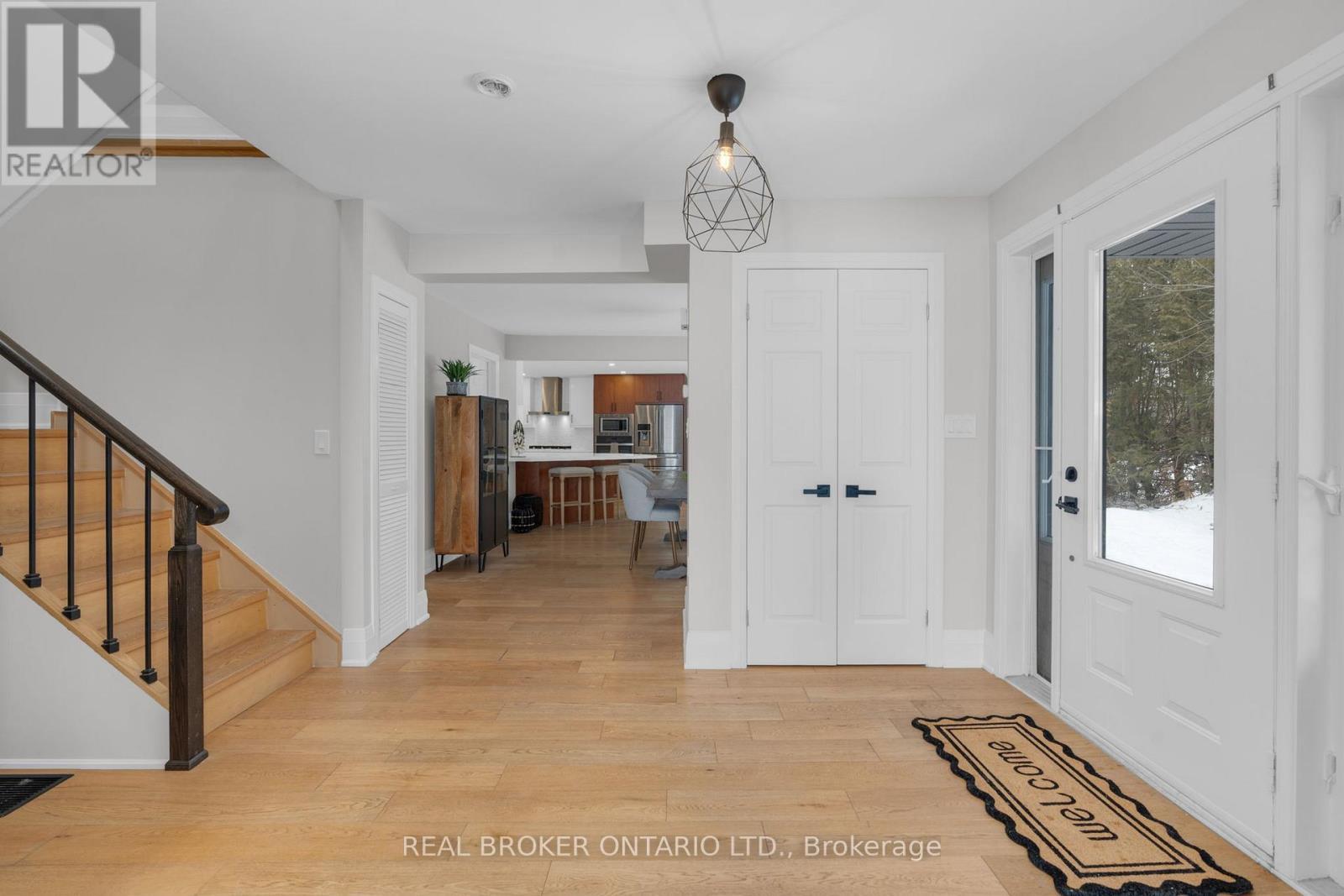 943 Barry Avenue, Innisfil, ON - Indoor Photo Showing Other Room