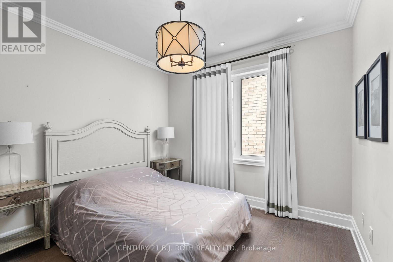 3 Cameron Street, Springwater, ON - Indoor Photo Showing Bedroom