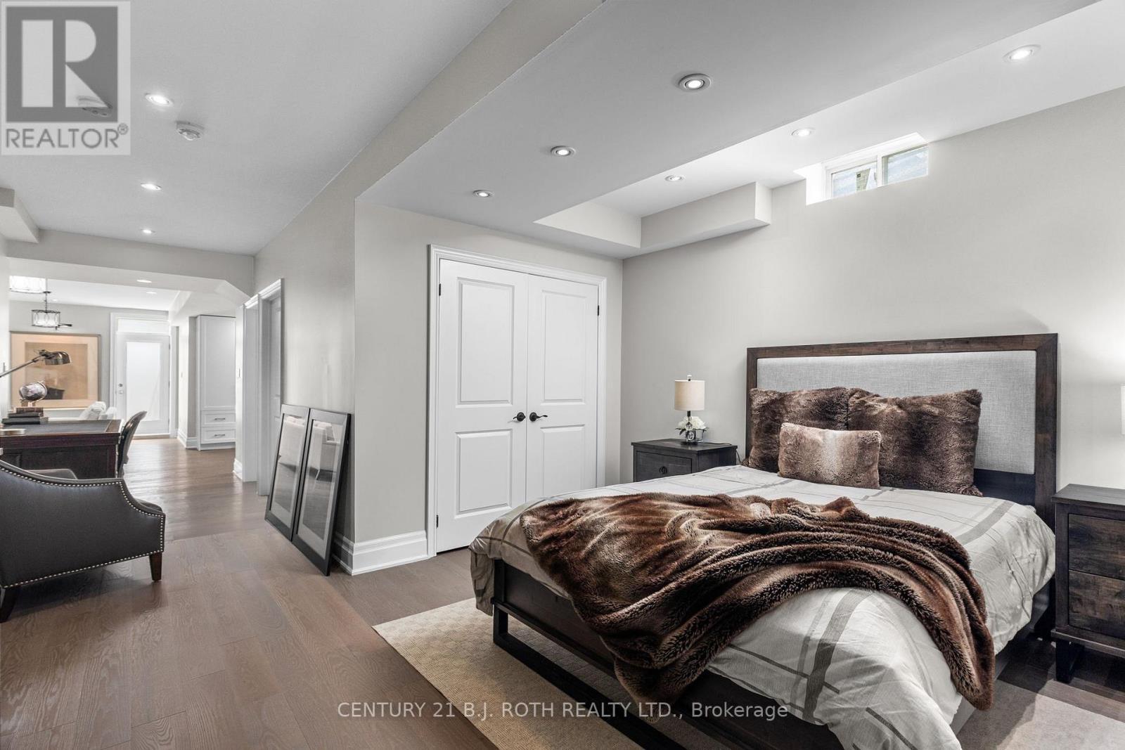 3 Cameron Street, Springwater, ON - Indoor Photo Showing Bedroom
