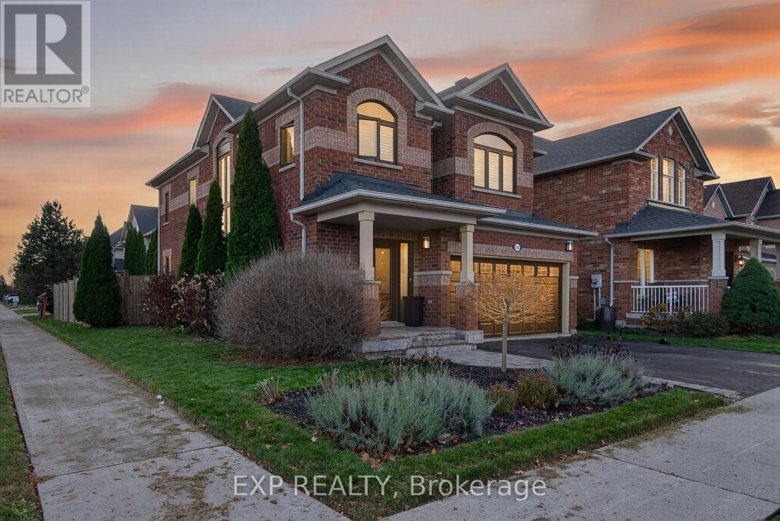 5612 Blue Spruce Avenue, Burlington, ON - Outdoor With Deck Patio Veranda