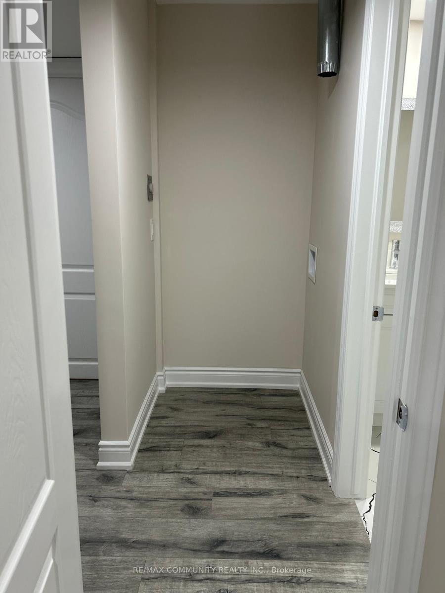 65 Summitgreen Crescent, Brampton, ON - Indoor Photo Showing Other Room