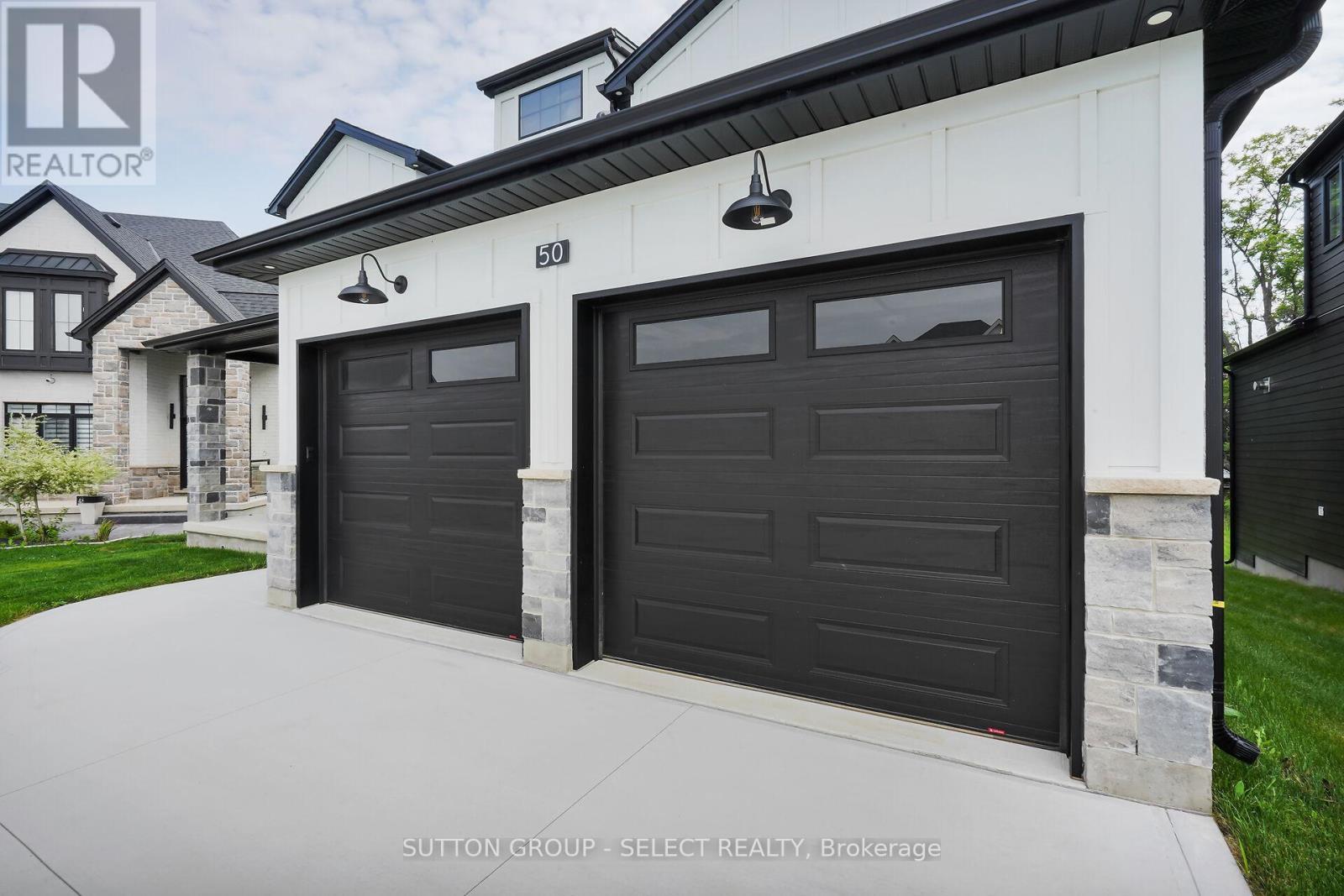 50 Royal Crescent, Southwold, ON - Outdoor