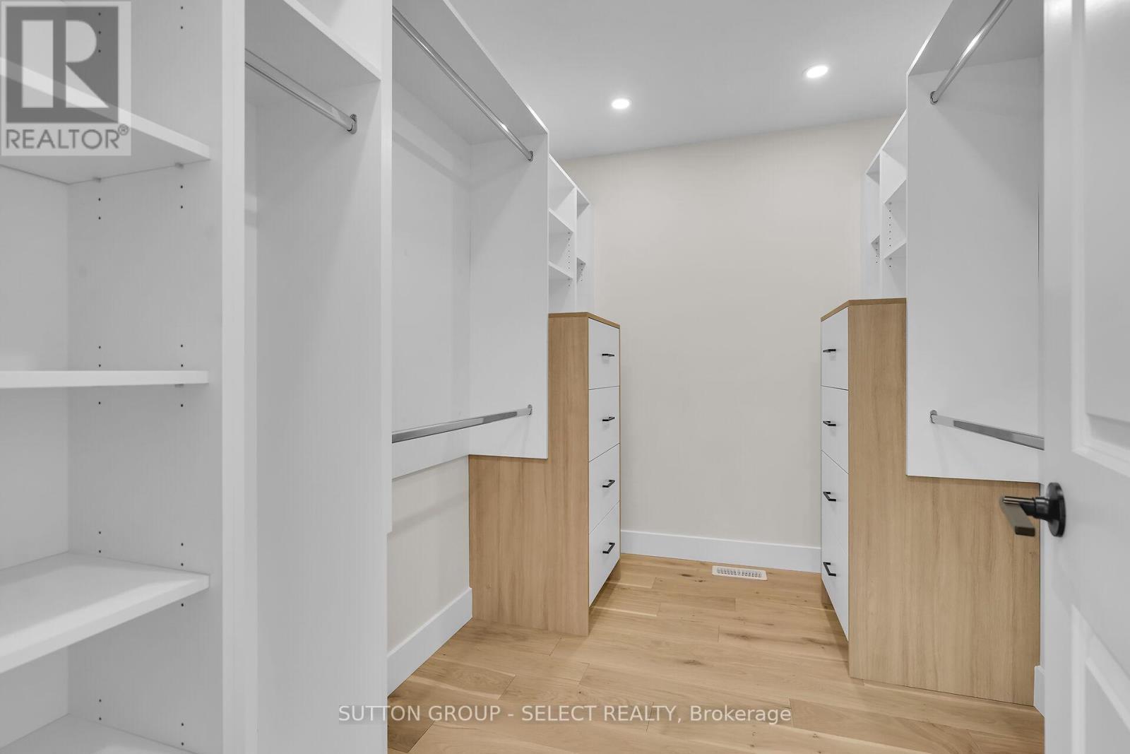 50 Royal Crescent, Southwold, ON - Indoor